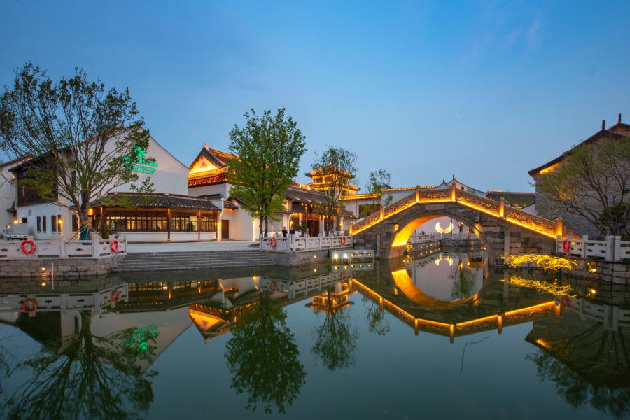 东晋水城